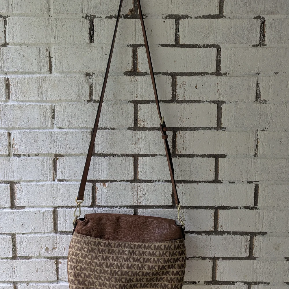 Michael Kors Brown Crossbody Bag - Picture 2 of 5